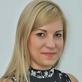 Anna Zavarzina, фото из профиля на Property Finder