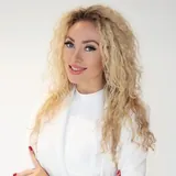 Svitlana Kulova, фото из профиля на Property Finder